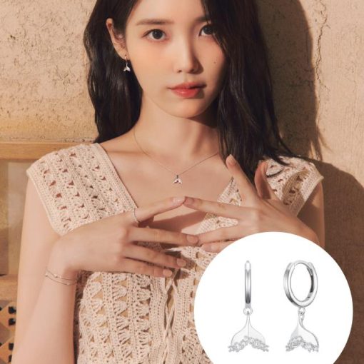 [아이유 PICK] THE WISH LUCKY TAIL 귀걸이 (JJWJEQ5B6105SW000)