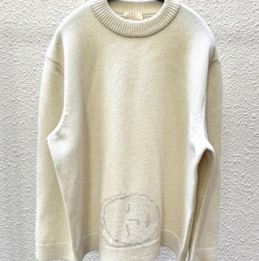 B에서 영감을 받은 C의 얼굴 화이트 [오프라인 매장 한정]